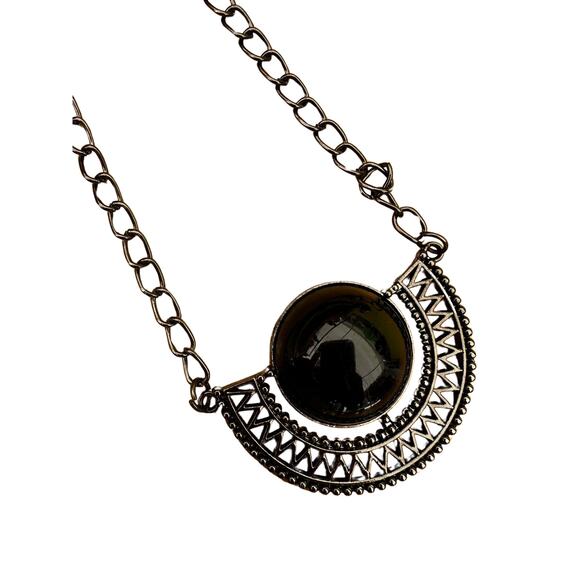 Black Art Deco Style Necklace - Picture 3 of 5